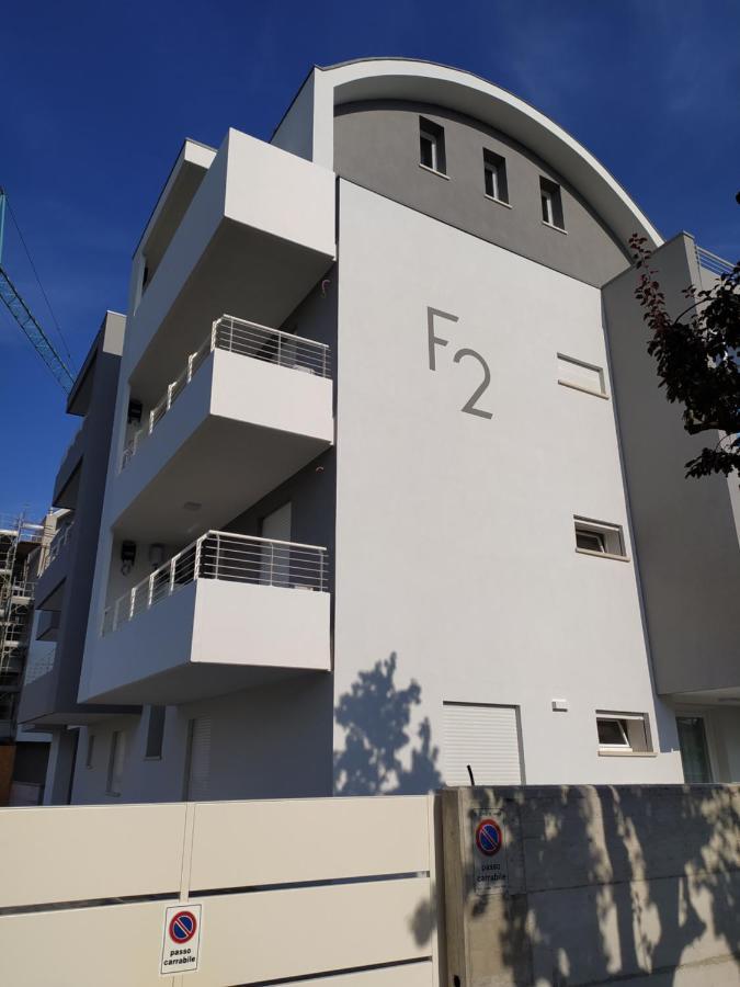 F2 - Black And White Apartment