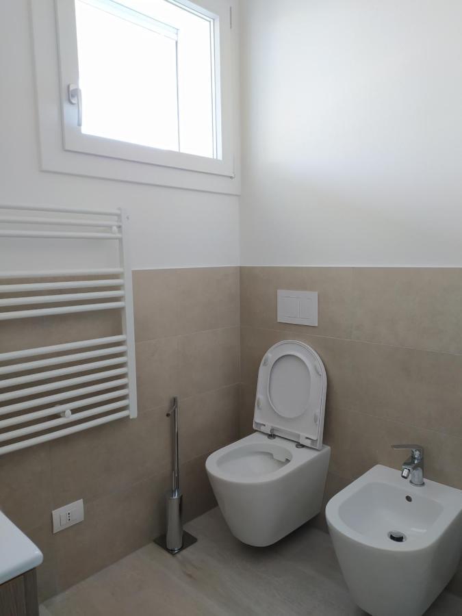 F2 - Black And White Apartment Lido di Jesolo